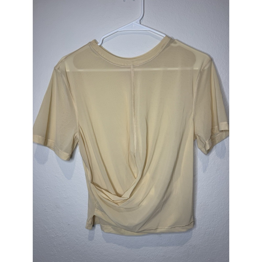 Lululemon Mesh Twist Back Yoga Top Ivory Cream Short Sleeve Women's Size 6